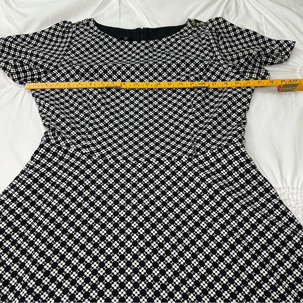NWOT Talbots Black & White Checkered Flutter Sleeve Fit & Flare Dress Size 14 - Picture 8 of 16